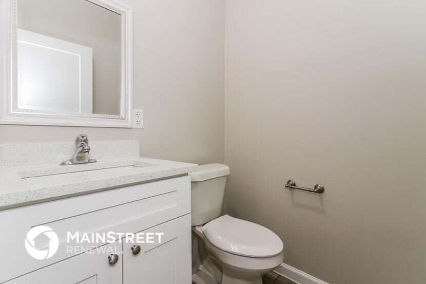 Building Photo - 774 Dillard St