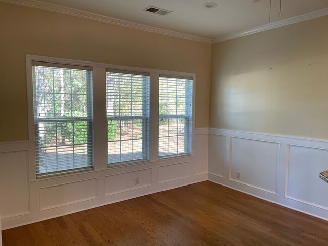 Building Photo - 3 Bedroom 2 Bathroom with a  Bonus Room  House in Winding River Plantation