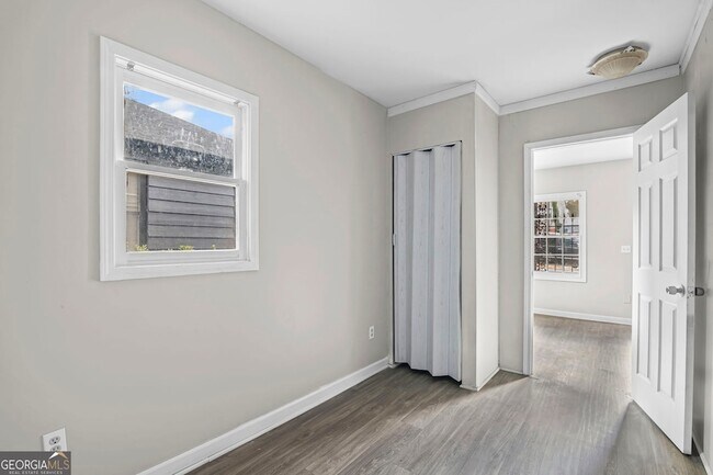 Building Photo - 1005 Westmoor Dr NW