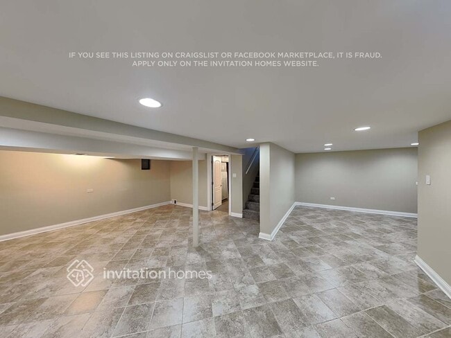 Building Photo - 9722 S 51st Ave