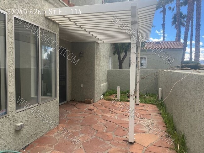 Building Photo - 37940 42nd St E