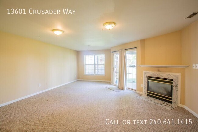 Building Photo - 13601 Crusader Way