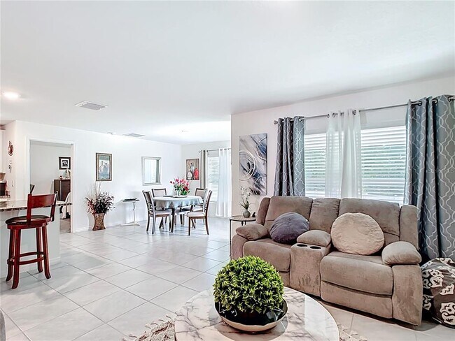 Building Photo - 7161 SW 135th Pl