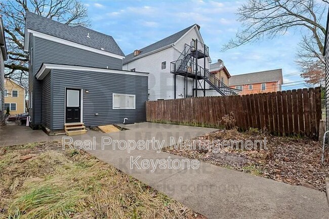 Building Photo - 6319 St Marie St