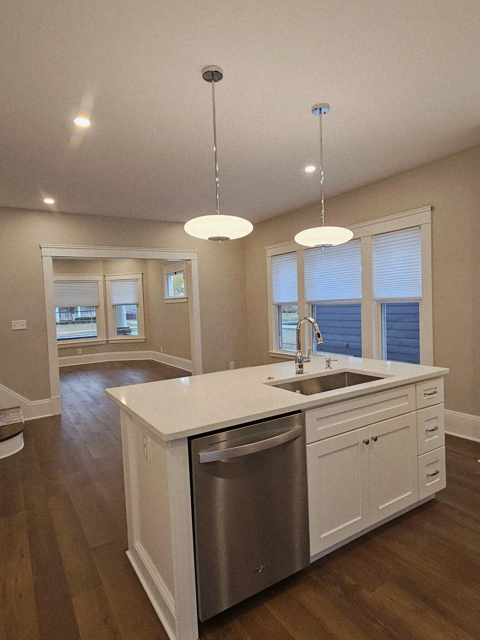 Building Photo - 9715 Clifton Blvd