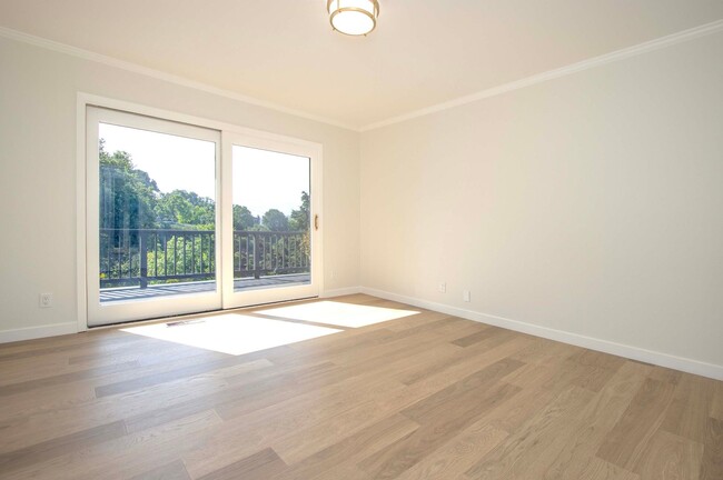 Building Photo - 4Bed/2Bath Home in  Kentfield with stellar...