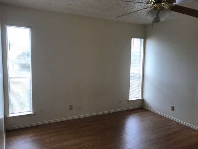 Building Photo - 7002 Silver Canyon