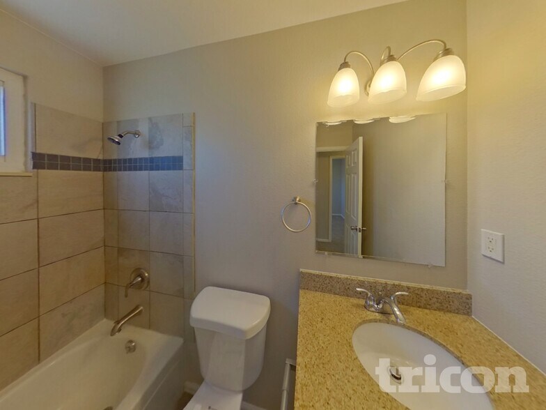 Building Photo - 4868 Irving Dr