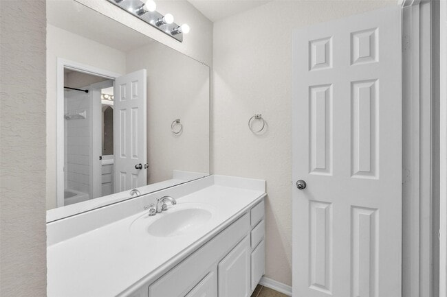 Building Photo - 5303 Riverstone Crossing Dr