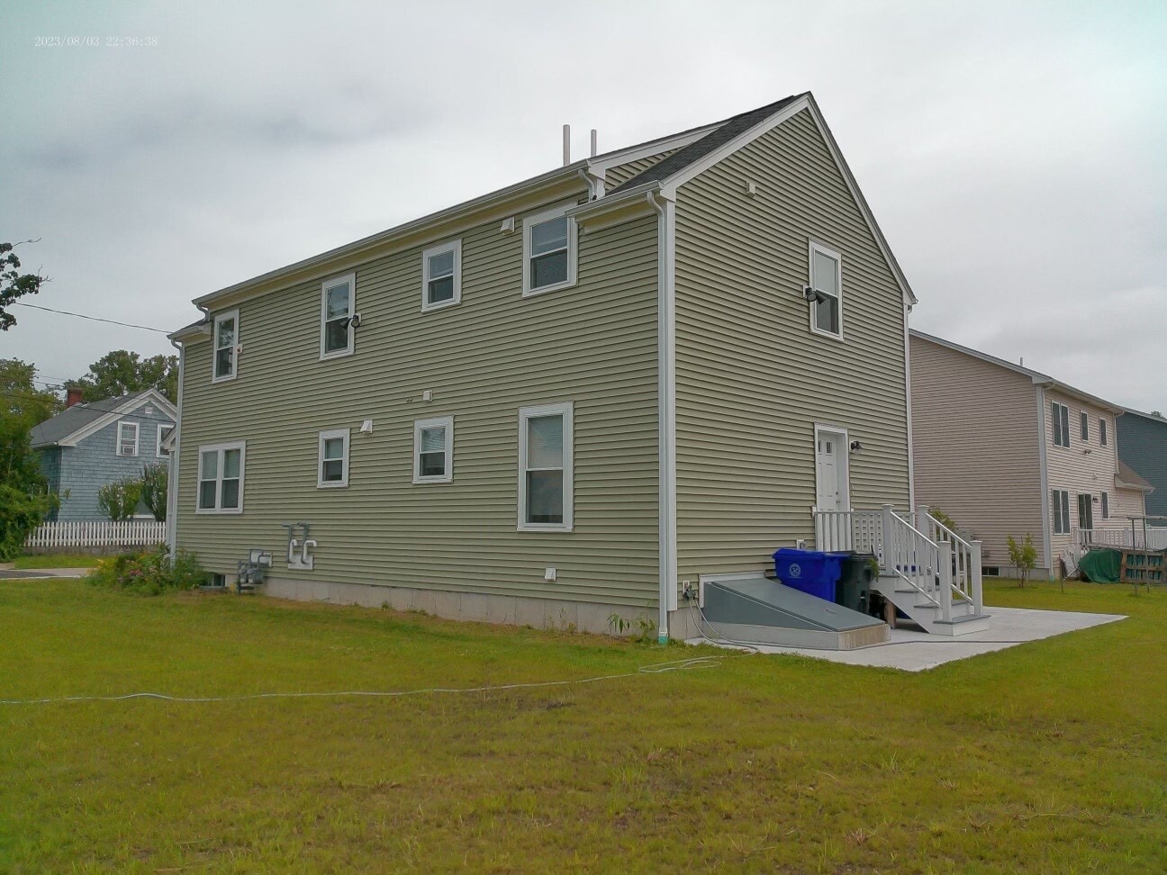 Building Photo - 35 Hoppin Ave