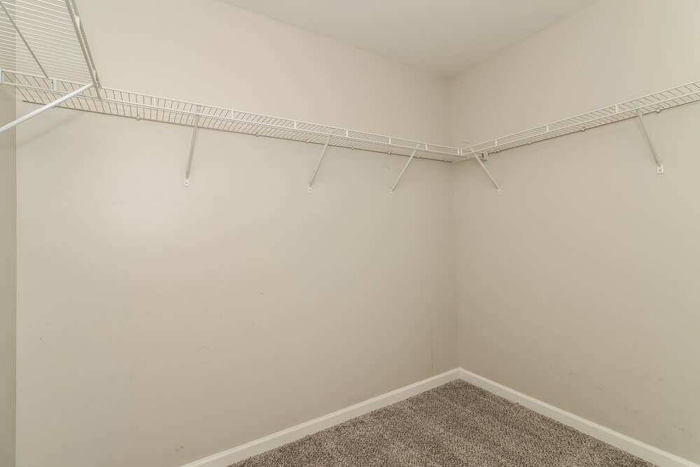 Building Photo - 38 Bollen Ln