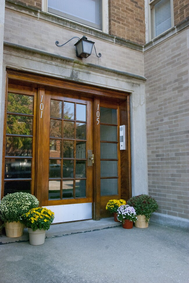 Building Photo - Harrison & Lyman