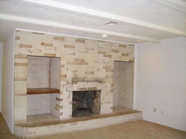 Building Photo - 810 Terryhollow St