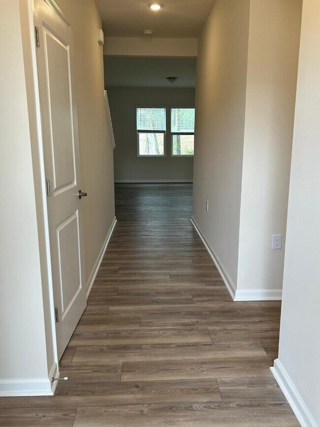 Building Photo - 552 Campbell Rdg Pl