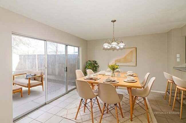 Building Photo - 9310 Westacre Pl