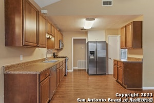 Building Photo - 615 Burwood Ln