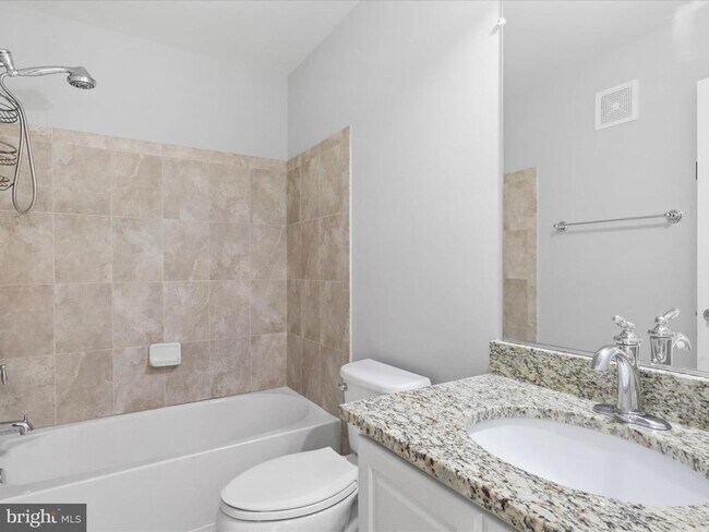 Building Photo - 3037 Rittenhouse Cir