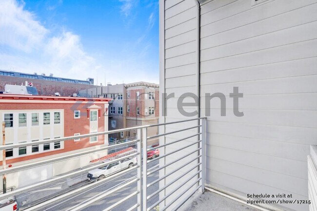 Building Photo - 380 14th St