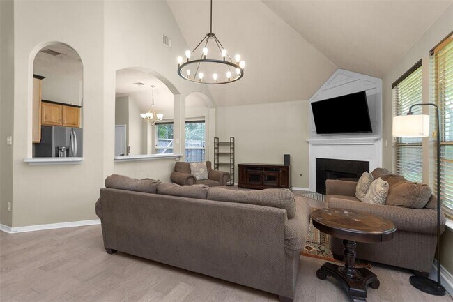 Building Photo - 7215 Wedgewood Dr