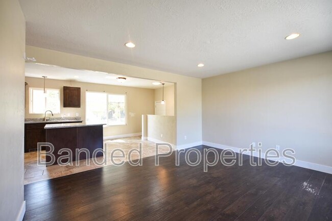 Building Photo - 5513 W Heath Cir