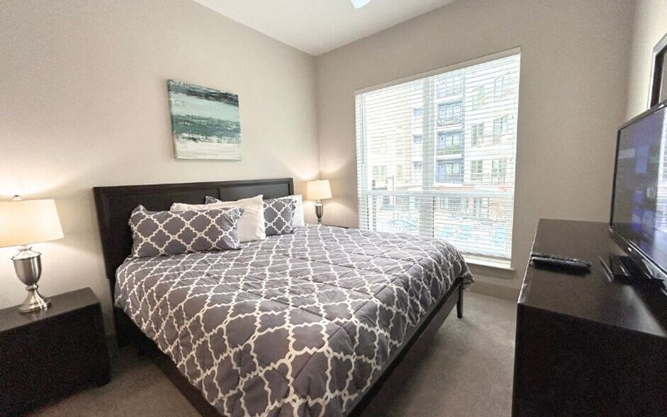 Building Photo - 3158 Stillhouse Creek Dr