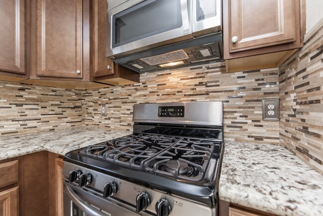 Building Photo - 14335 Pelican Marsh Dr