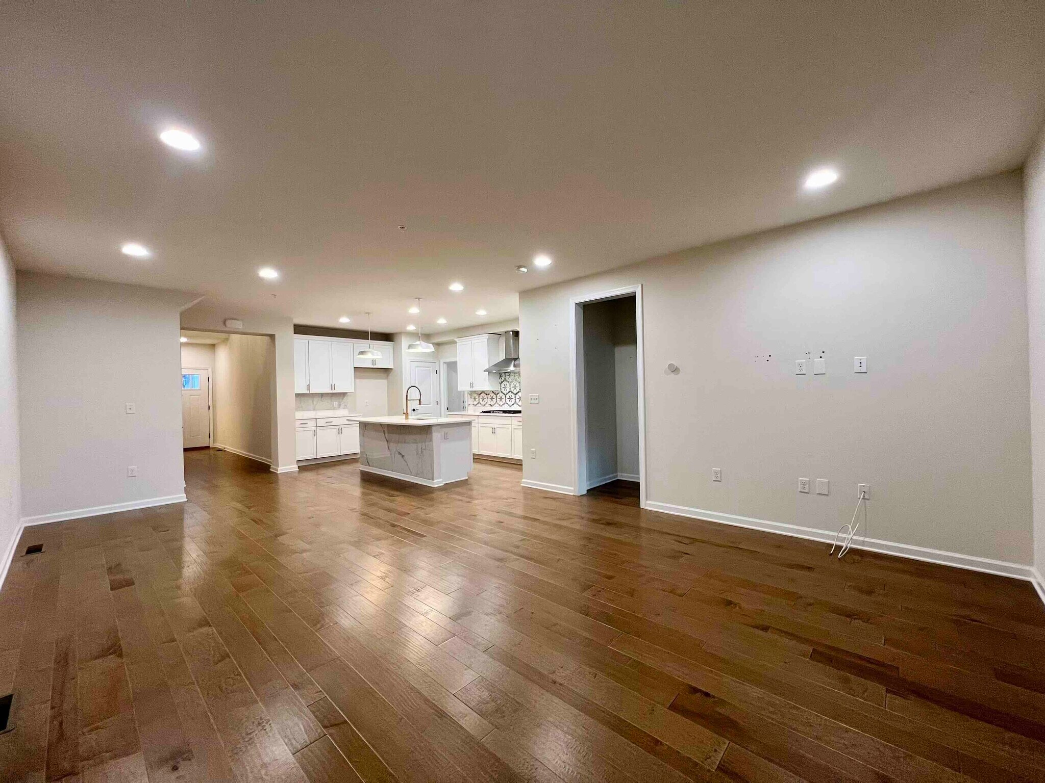 Building Photo - 3 Archer Dr