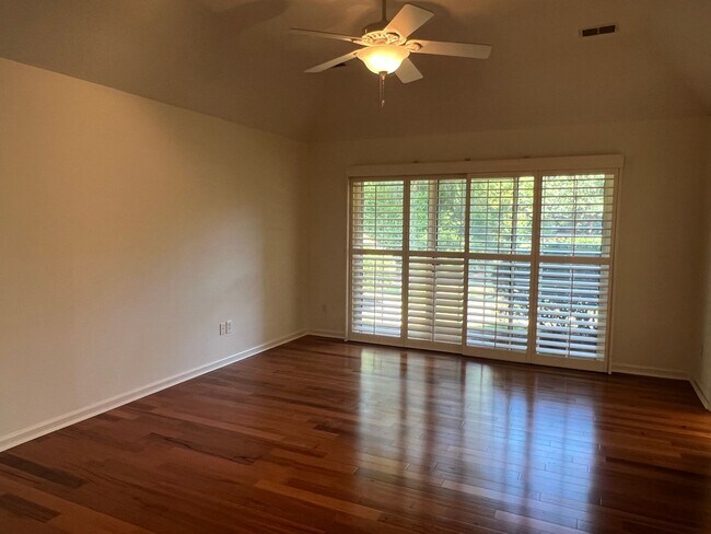 Building Photo - 20 Purple Martin Ln
