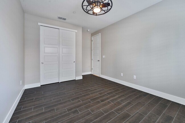 Building Photo - Folsom Ranch Gem – Newer 3BR Single-Story ...