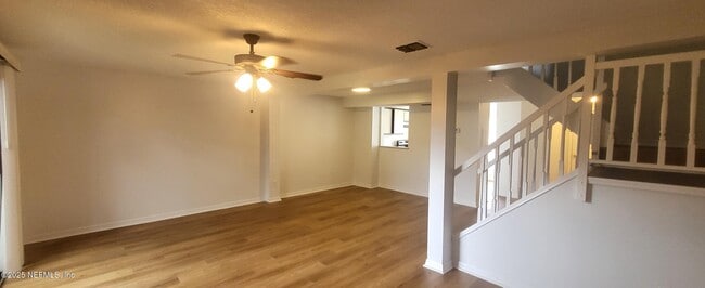 Building Photo - 7109 Prestwick Cir N