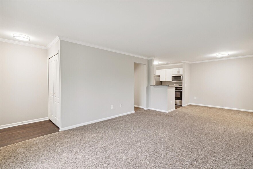 Primary Photo - Westbury Apartments