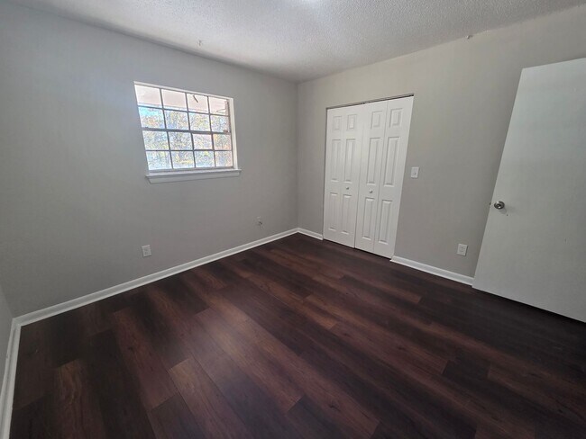 Building Photo - Move In This November & Save Big! Half Off...