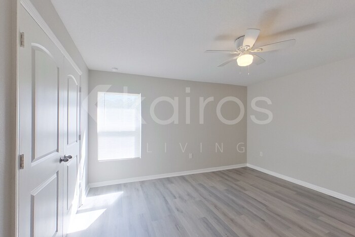 Building Photo - 287 Parkview Dr