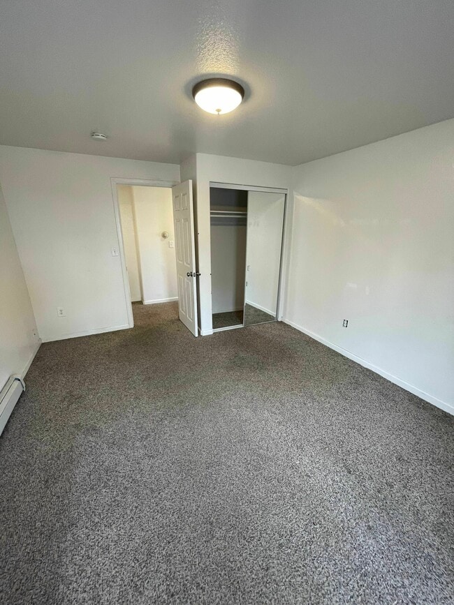 Bedroom 3 - Table Mountain Townhomes