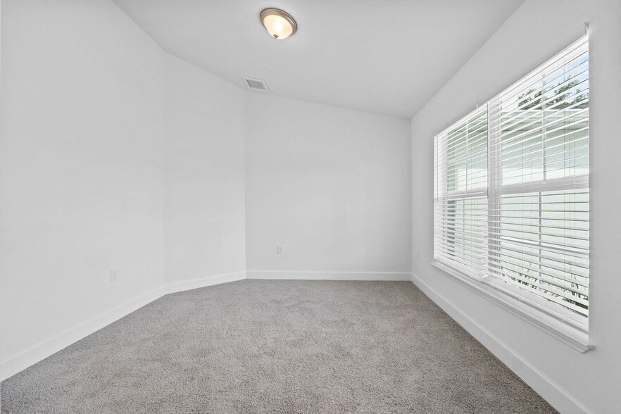 Building Photo - 2801 50th St SW