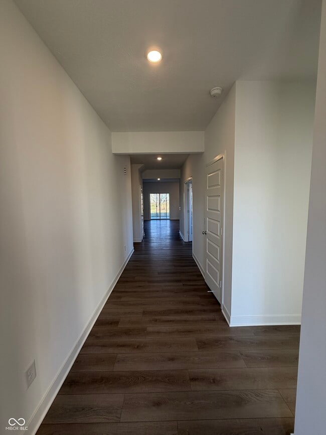 Building Photo - 6468 Tutelo Dr