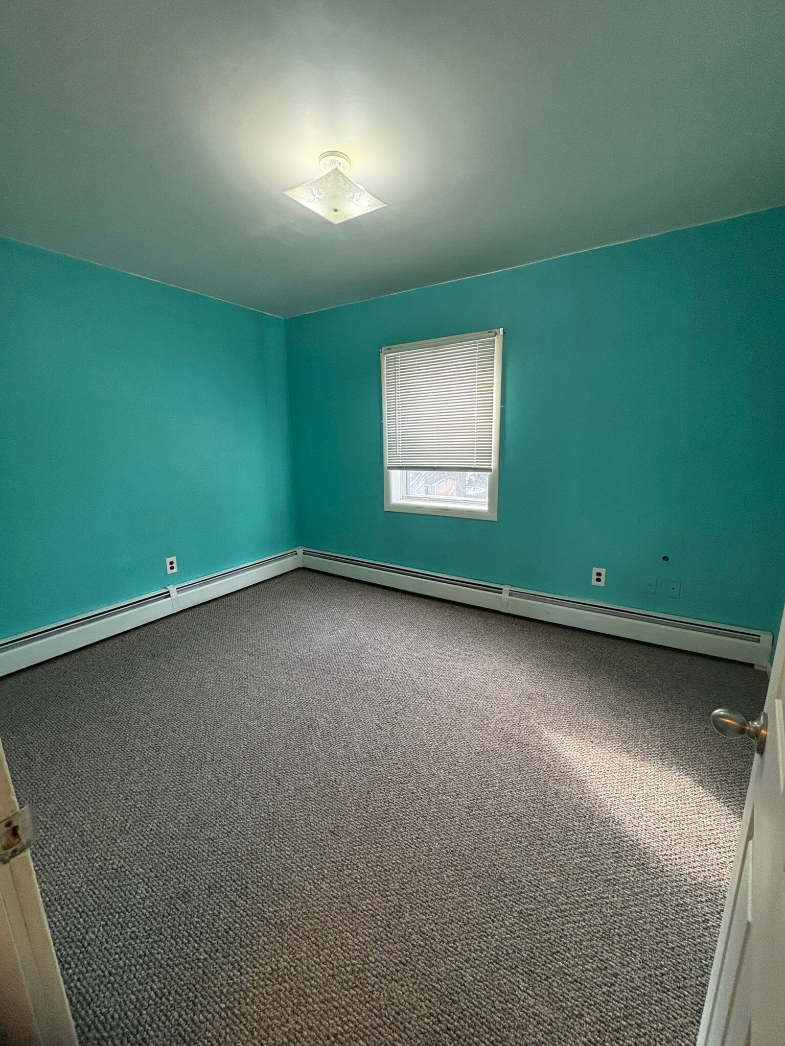 Building Photo - 23 Saint David St