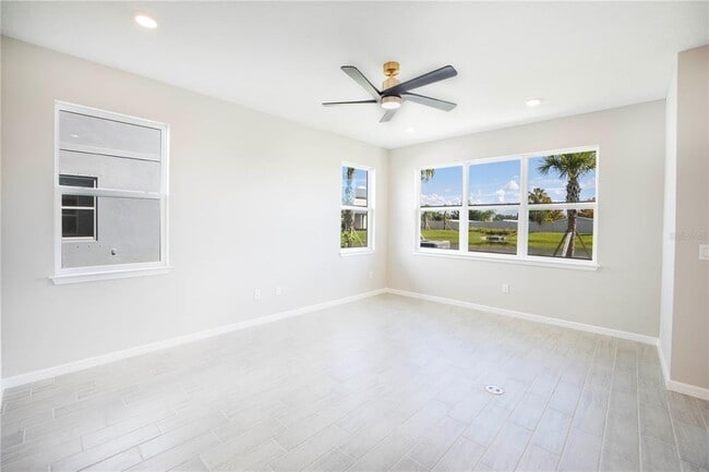 Building Photo - 11261 Beach Walk Wy NE