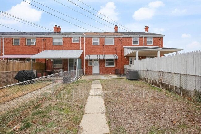 Building Photo - 3314 Wallford Dr