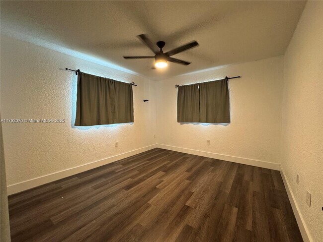Building Photo - 2631 NW 94th Ave