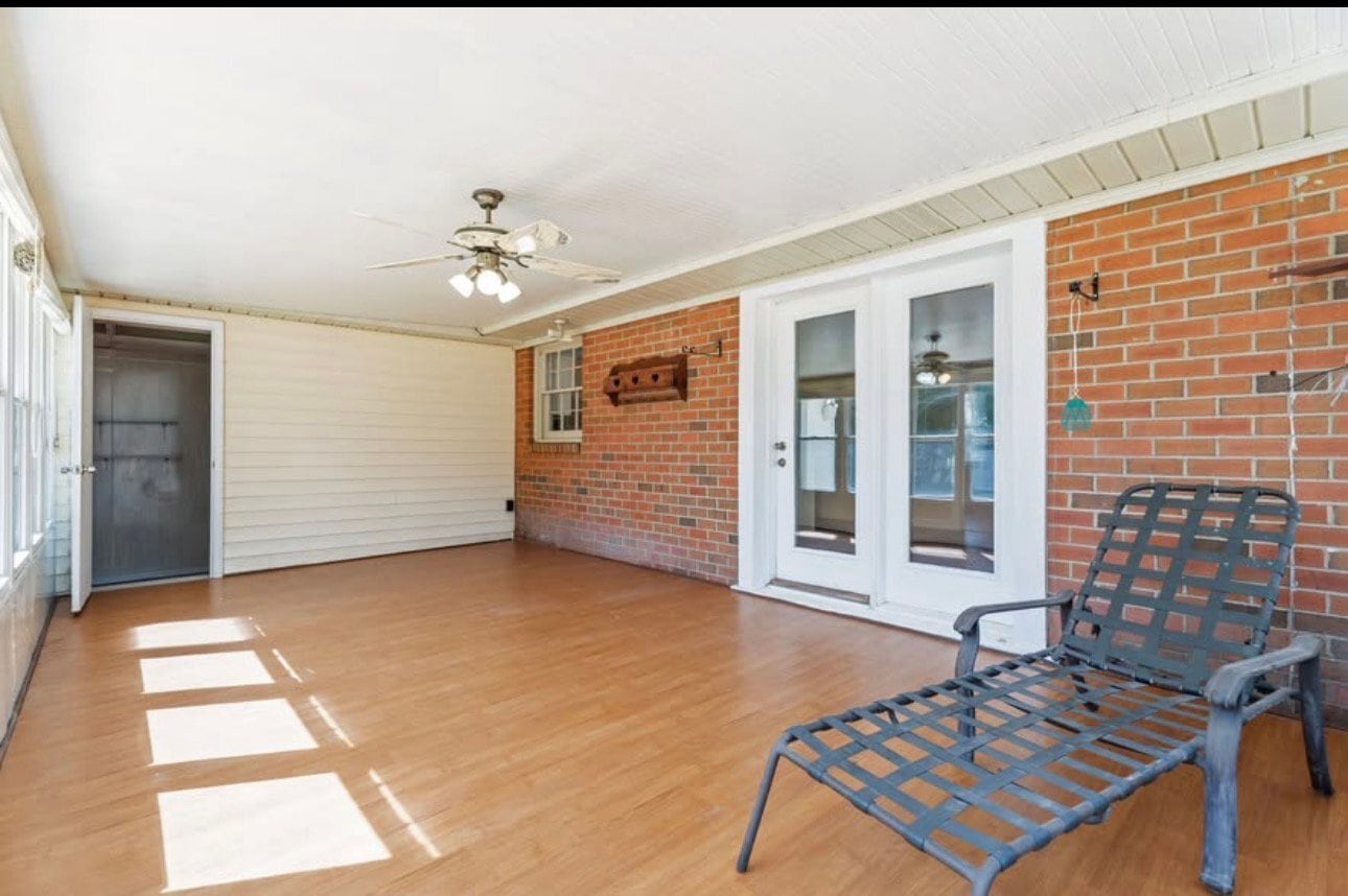 Building Photo - 4149 Woodcrest Rd