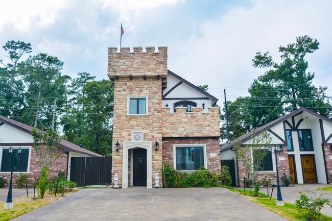 Building Photo - 29529 Turnbury Village Dr