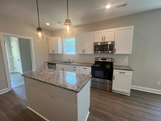 Building Photo - New Construction 3 Bedroom Home