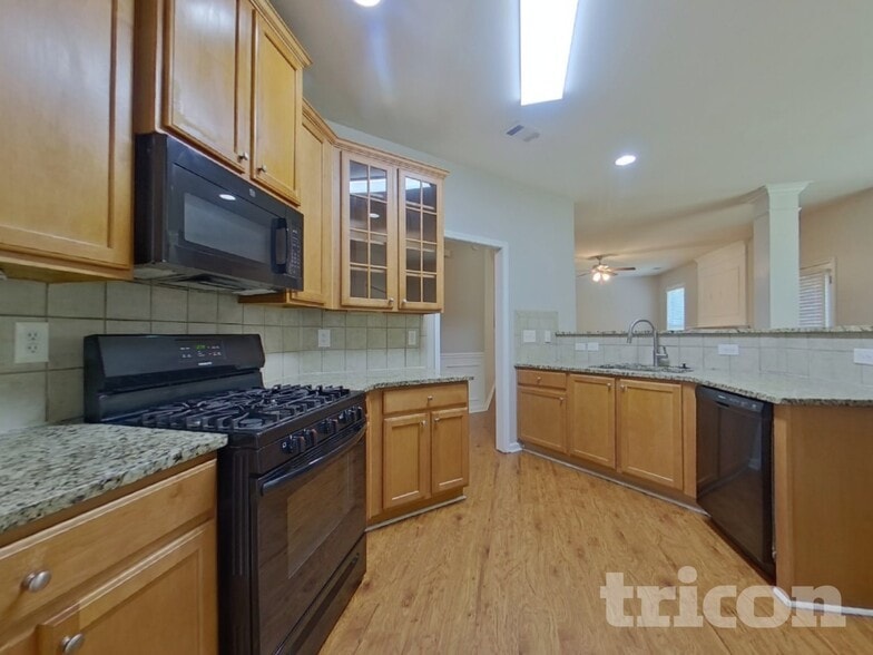 Building Photo - 3562 Willow Meadow Ln
