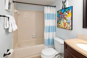 Building Photo - 209 Walmar Grove