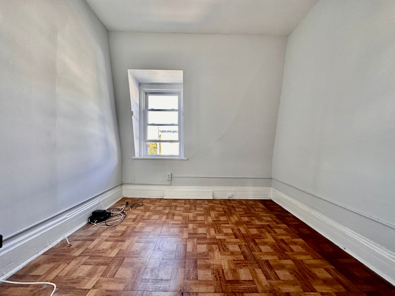 Building Photo - 19 Main St