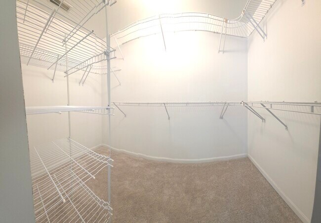 Building Photo - 1719 Sienna Ct