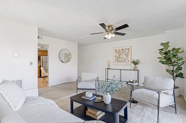 Building Photo - Incredible Location with 2 secure parking spaced