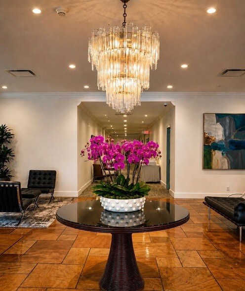 Building Photo - 3883 Turtle Creek Blvd