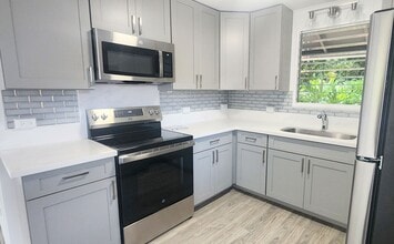 Building Photo - TN-110
